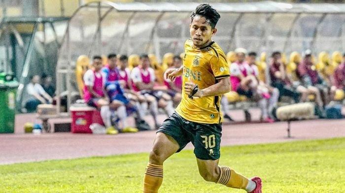 Andik Vermansyah saat membela Bhayangkara FC.