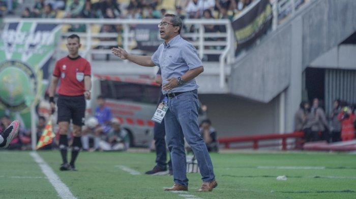 Tim pelatih Persebaya Surabaya bakal dipanggil manajemen sebelum berangkat ke Jakarta untuk menjalani evaluasi.