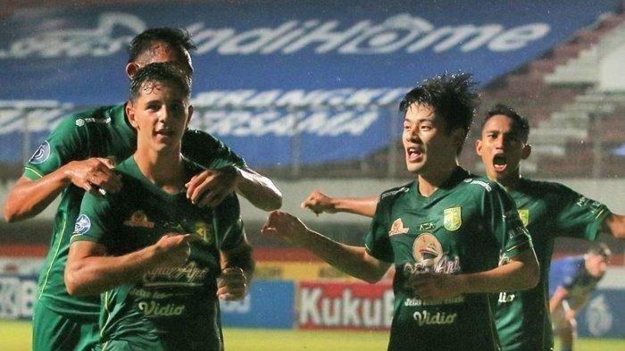 Bruno Moreira dan Taisei Marukawa saat masih membela Persebaya Surabaya