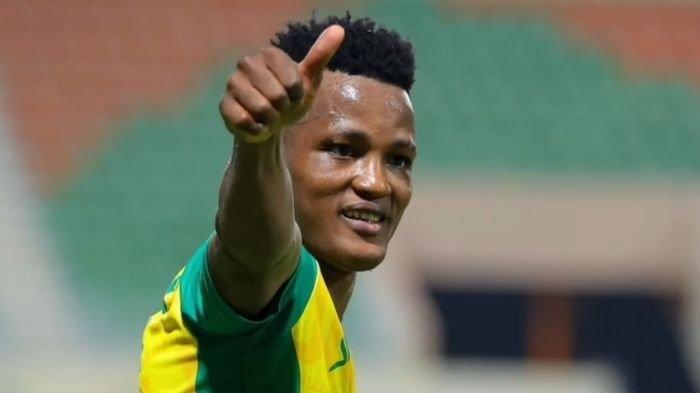 BURUAN - Calon Striker baru Persebaya Surabaya Abu Razard Kamara