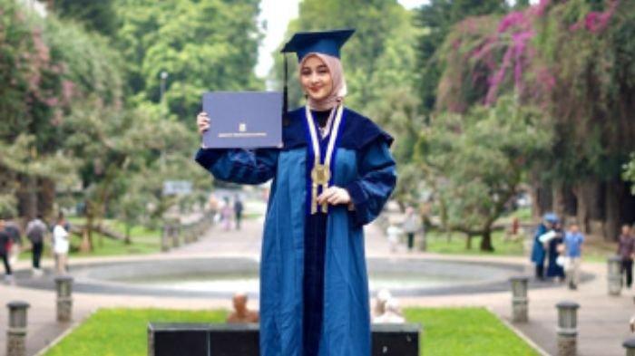 Maya Nabila, wisudawan termuda S3 ITB