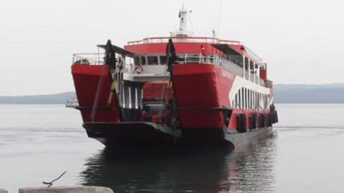 CREW KAPAL - KMP Tunu Jaya Pratama saat olah gerak di Pelabuhan Gilimanuk, Bali. Kapal tersebut tenggelam pada Rabu (2/7/2025) malam.