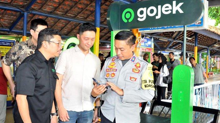 Hadirnya GoCar Instant diharapkan bisa menjadi pilihan last mile (keluar) dari terminal dan meningkatkan aksesibilitas para pengguna menuju tempat tujuan dengan nyaman dan aman dari Terminal Purabaya.