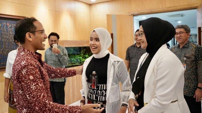 Terungkap hadiah istimewa yang diberikan Mendikbudristek Nadiem Makarim kepada Putri Ariani peraih Golden Buzzer Amerca's Got Talent