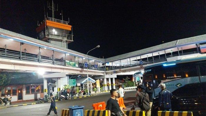 KAPAL TENGGELAM - Suasana di Pelabuhan Ketapang Banyuwangi, Kamis (3/7/2025). KMP Tunu Pratama Jaya dilaporkan tenggelam, Rabu (2/7/2025) tengah malam.
