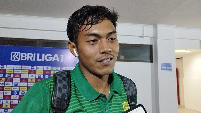 Kiper Persebaya Andhika Ramadhani