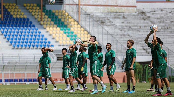 Laga Persebaya vs Persis Solo yang sesuai jadwal harusnya digelar pada 2 November 2023 mendatang pada pekan ke-18 Liga 1 2023-2024, harus dijadwalkan ulang akibat tidak mendapatkan venue.
