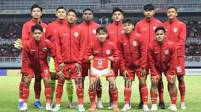 Skuad utama Timnas Indonesia U-19 menghadapi Kamboja di Stadion Gelora Bung Tomo (GBT), Sabtu (20/7/2024) malam. Laga kedua Grup A Piala AFF U-19 2024.