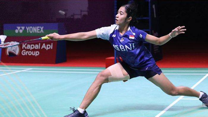 Langkah Ester Nurumi Tri Wardoyo harus terheni di pertandingan pertama Indonesia Masters 2023. Tunggal putri Indonesia itu dijegal wakil Jepang Hina Akechi di Jatim Expo 2023, Rabu (25/10/2023)