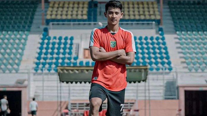 Malik Risaldi saat menjalani latihan Persebaya di Stadion Gelora 10 Nopember, Surabaya.