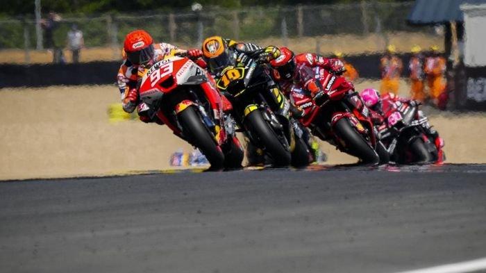 Marc Marquez saat balapan di sirkuit Le Mans, Perancis