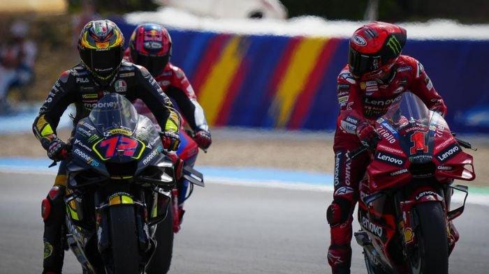 Marco Bezzechi (Kiri) dan Francesco Bagnaia (Kanan) di MotoGP Perancis 2023