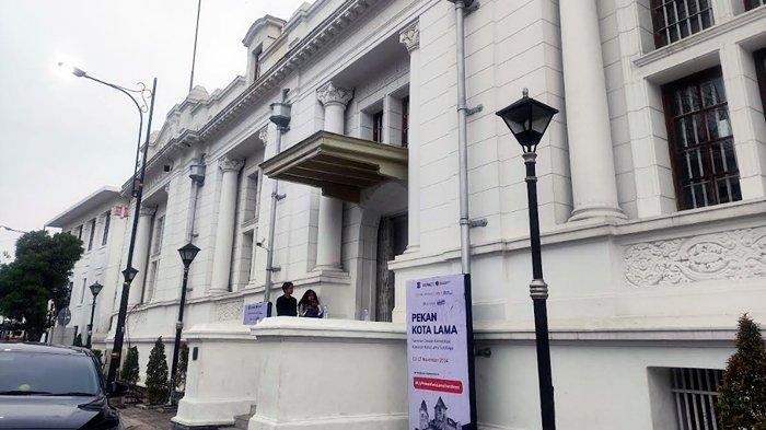 Museum de Javasche Bank menjadi salah satu tempat tujuan di kota Lama Surabaya