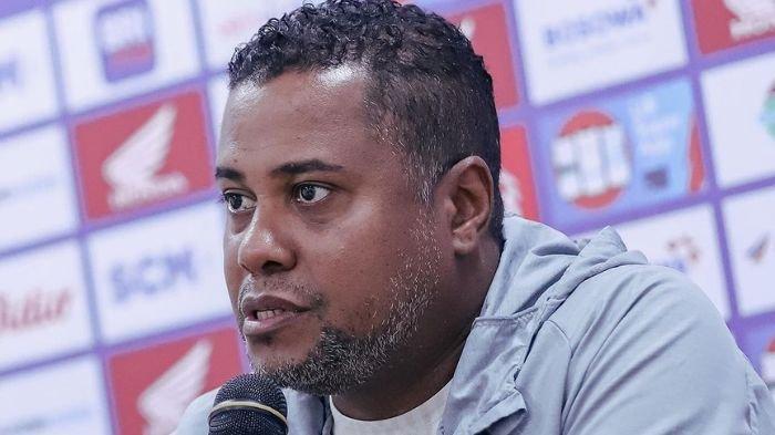 Pelatih Persita Tangerang, Divaldo Alves ungkap motivasi tinggi jelang laga lawan Persebaya Surabaya