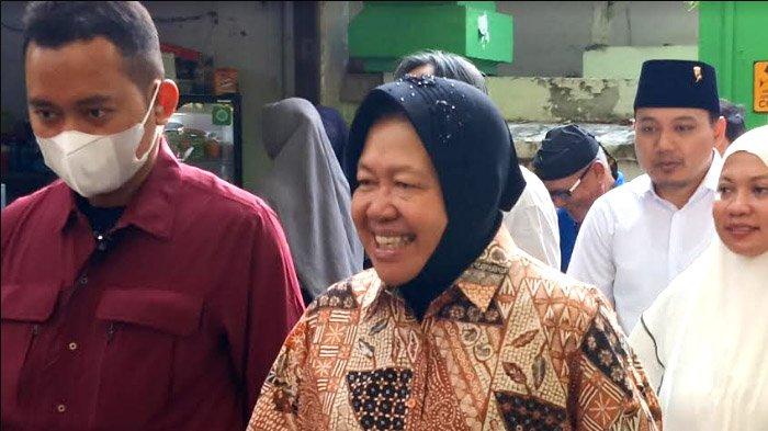 Tri Rismaharini atau Risma, bakal Calon Gubernur Jatim ditemui usai berziarah di Makam Sunan Bungkul di Surabaya, Kamis (29/8/2024).