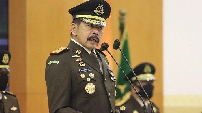 Jaksa Agung ST Burhanuddin yang Perintahkan Fadil Zumhana Klarifikasi Tuntutan Bharada E. Simak sepak terjangnya.