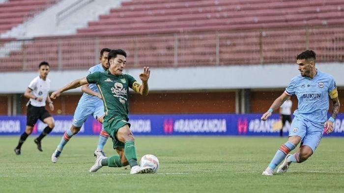 Song Ui-Young saat memperkuat Persebaya Surabaya melawan Rans Nusantara FC di Liga 1 2023/2024