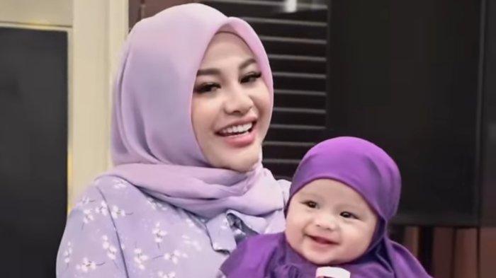 Aurel Hermansyah dan Ameena Hanna Nur Atta