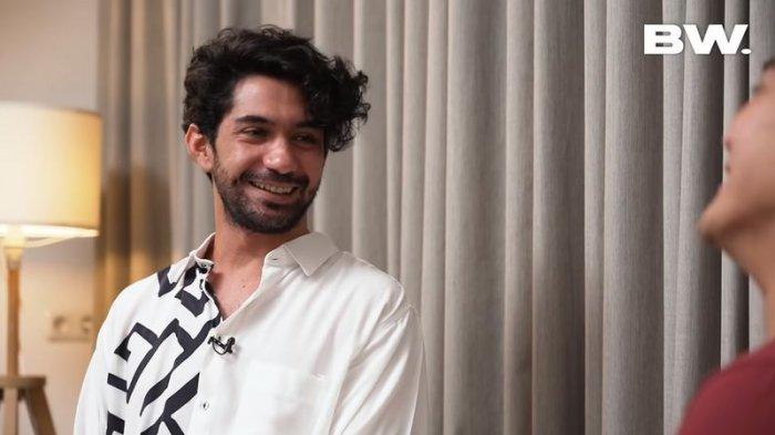 Reza Rahadian menceritakan proses syuting Layangan Putus