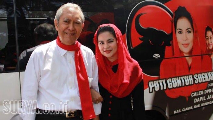 Putra bung Karno, Guntur Soekarno (kiri) bersama putrinya, Puti Guntur Soekarno yang kini menjadi salah satu bacawagub Jatim.
