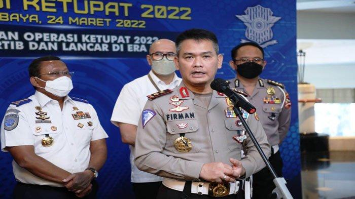 Kepala Korlantas Polri Irjen Pol Firman Santyabudi Rakernis di Surabaya, Kamis (24/3/2022)
