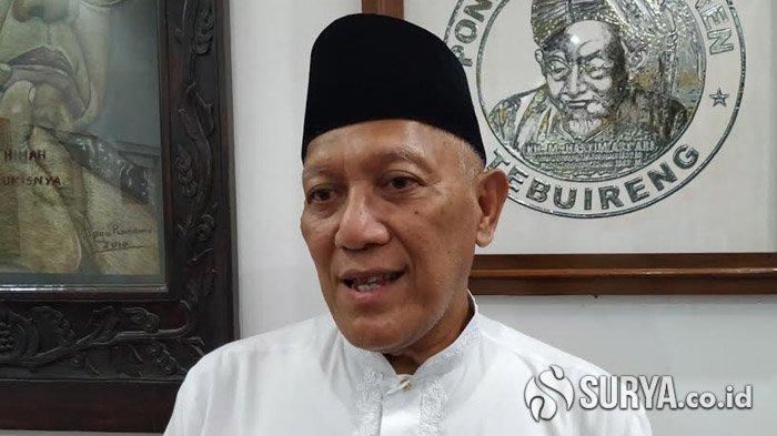 Pengasuh Pondok Pesantren Tebuireng, KH Abdul Hakim Mahfudz (Gus Kikin)