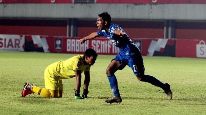 Frets Butuan saat masih memperkuat Persib Bandung