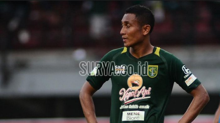 M Syaifuddin saat memperkuat Persebaya Surabaya