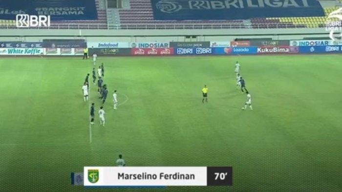 Hasil Skor Arema FC vs Persebaya Surabaya: Gol Roket Marselino Ferdinan amankan satu poin bagi Bajol Ijo, Derby Jatim berakhir imbang 2-2 di Stadion Manahan, Solo, Sabtu (6/11/2021)