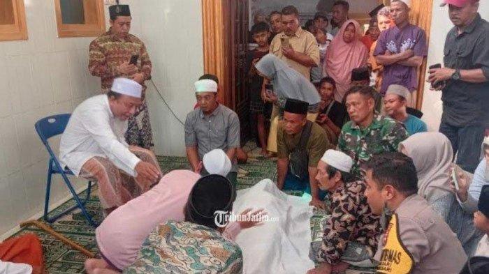Aksi Tukang Bakso Sumpah Pocong Dituduh Pakai Klenik, Buntut 3 Anak tetangga Meninggal mendadak