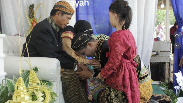 Anak Khalisa selalu membuntuti ayahnya