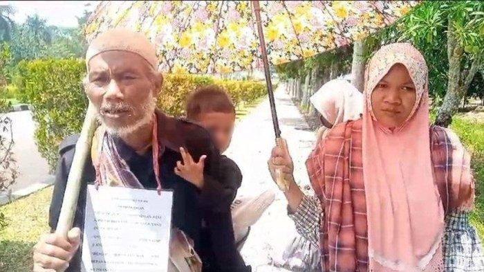 Anang berjalan kaki dari Jambi ke Jakarta bersama anak dan istrinya