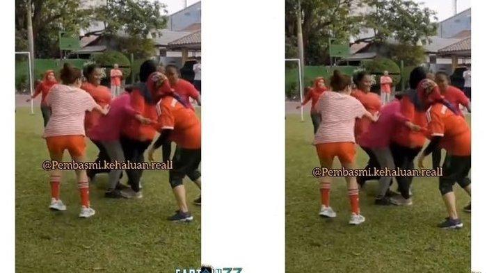 Ayu Ting Ting saat main bola bareng emak-emak