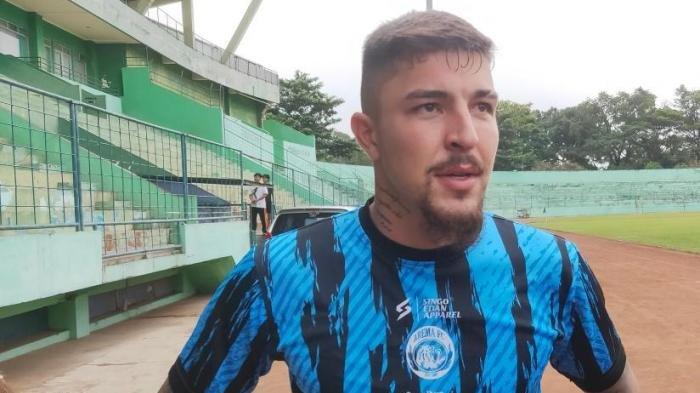 Charles Raphael, pemain Arema FC di Liga 1 2023 asal Brasil.
