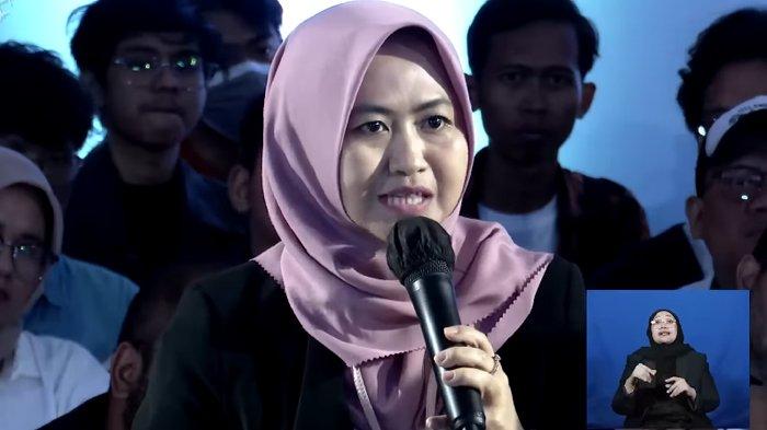 Eka Anugrah saat mengutarakan curhatannya di depan Anies Baswedan 1