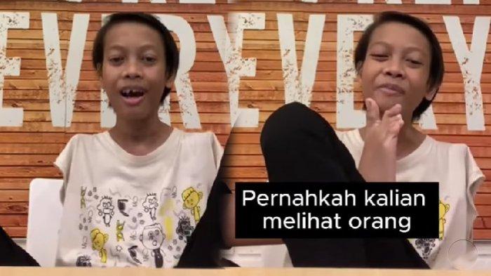 Elo Kusuma wisudawan UB tak punya tangan salaman pakai kaki dengan rektor