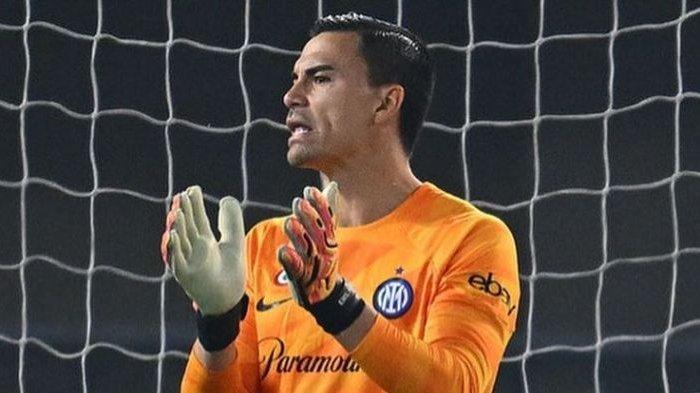 Emil Audero saat membela Inter Milan di Serie A Liga Italia.