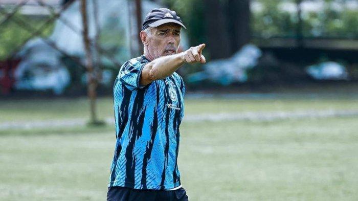 Pelatih Arema FC, Fernando Valente meyakini Timnas Indonesia bisa menang atas Vietnam dalam pertandingan Piala Asia 2023 malam ini