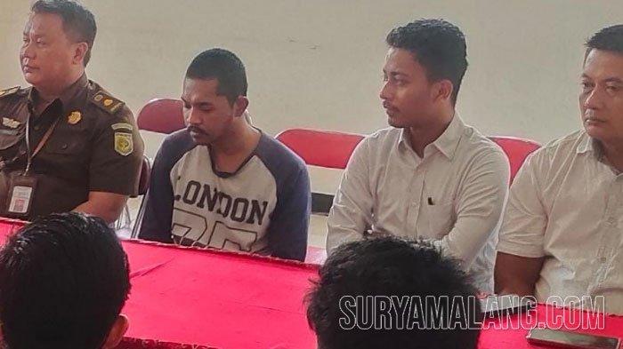 Pada Rabu (26/7/2023) siang, Galuh Firmansyah diajak polisi bertemu beberapa pihak di kantor Kecamatan Gunung Anyar. Di antaranya pihak minimarket, Satreskrim Polrestabes Surabaya serta Kejaksaan Negeri Surabaya.