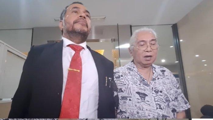 Gideon Tengker bersama kuasa hukumnya, Erles Rareral