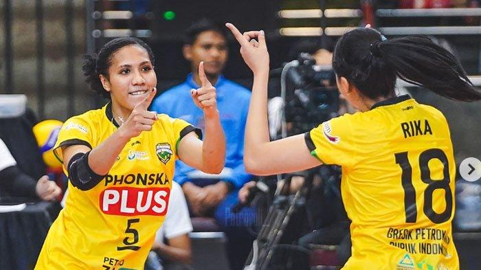 TERTINGGAL - Tim Megawati Hangestri Gresik Petrokimia Pupuk Indonesia tertinggal dari Jakarta Popsivo Polwan dengan skor 2-0.