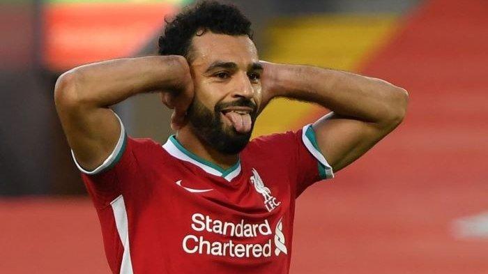 Striker andalan Liverpool M Salah mencetak 2 gol ke gawang Southampton melalui tendangan pinalty.