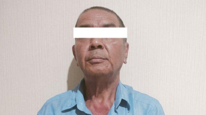James Loodewyk Tomatala (61) tersangka pembunuhan dan mutilasi terhadap istrinya, Ni Made Sutarini (55) di Kota Malang.