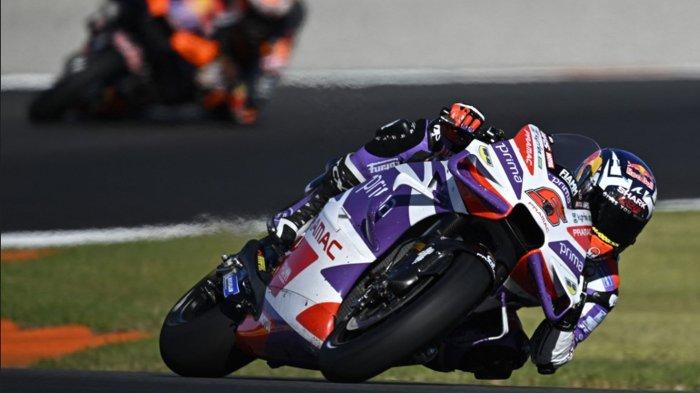 Johann Zarco menjadi yang tercepat dari hasil FP 1 MotoGP Valencia 2023, Jumat (24/11/2023). Ia mendapat kontrak 2 musim bersama tim LCR Honda