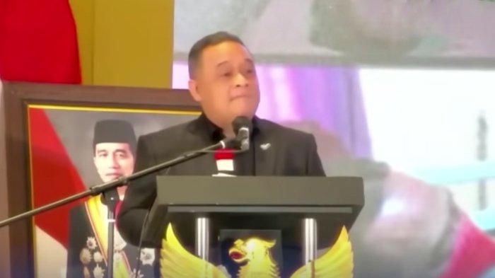 Kepala BP2MI, Benny Rhamdani ketika mengungkap ciri-ciri T bos judi online Indonesia
