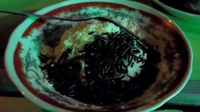 Ketan Susu Keju Meises, menu favorit pengunjung di Pos Ketan Legenda