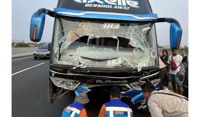 Kondisi bus PO Haryanto setelah mengalami kecelakaan