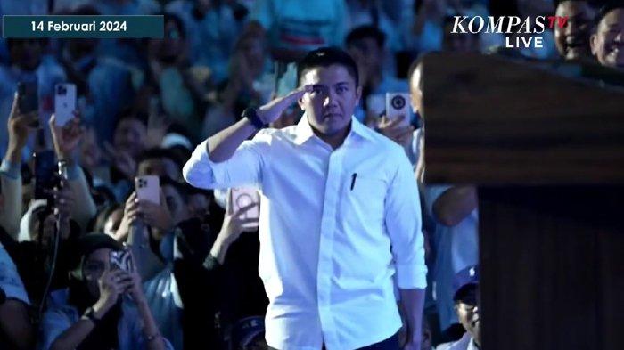 Mayor Teddy memberi hormat kepada Prabowo Subianto