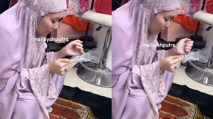 Momen Ayu Ting Ting khuyuk berdoa setelah 2 kali gagal nikah