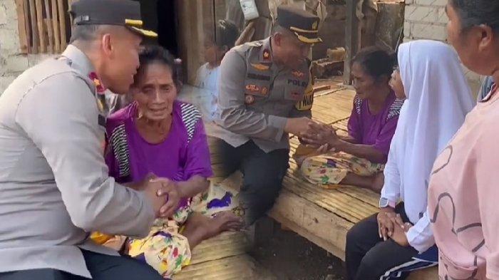 Nenek Leni mendapat santunan dari Kapolres Wakatobi